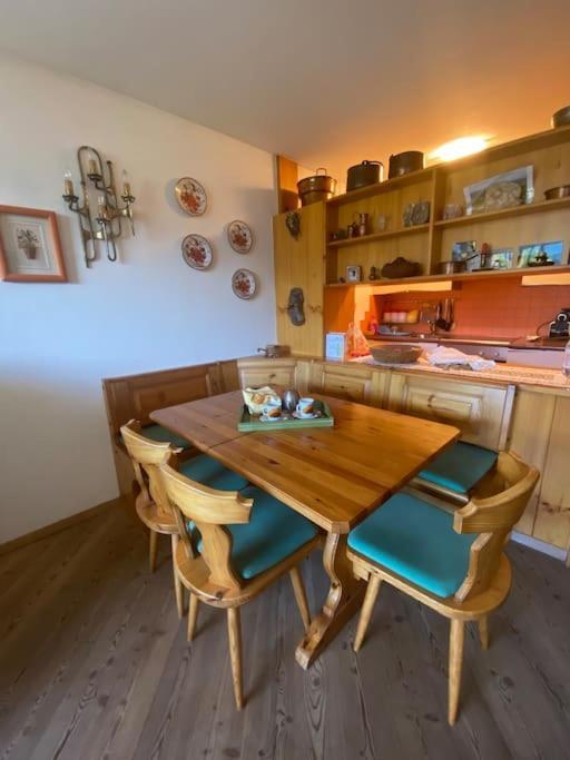 Encia'S Home Dolomiti 卡斯特罗迪费耶美 外观 照片